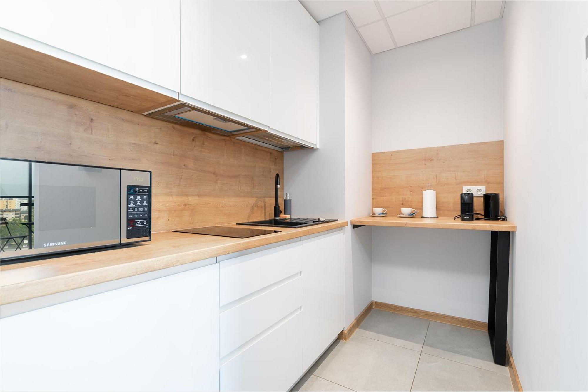 Rentplanet - Apartamenty Kasprzaka Varšava Exteriér fotografie