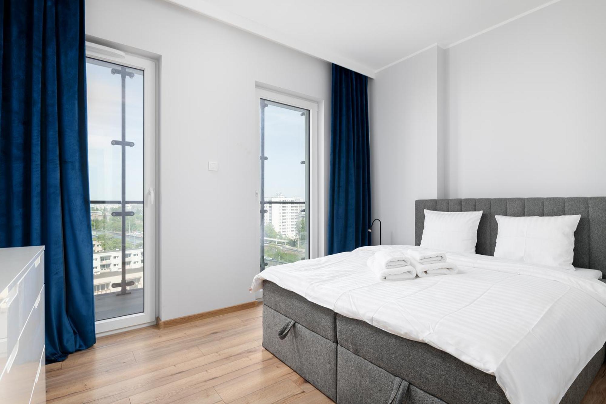 Rentplanet - Apartamenty Kasprzaka Varšava Exteriér fotografie