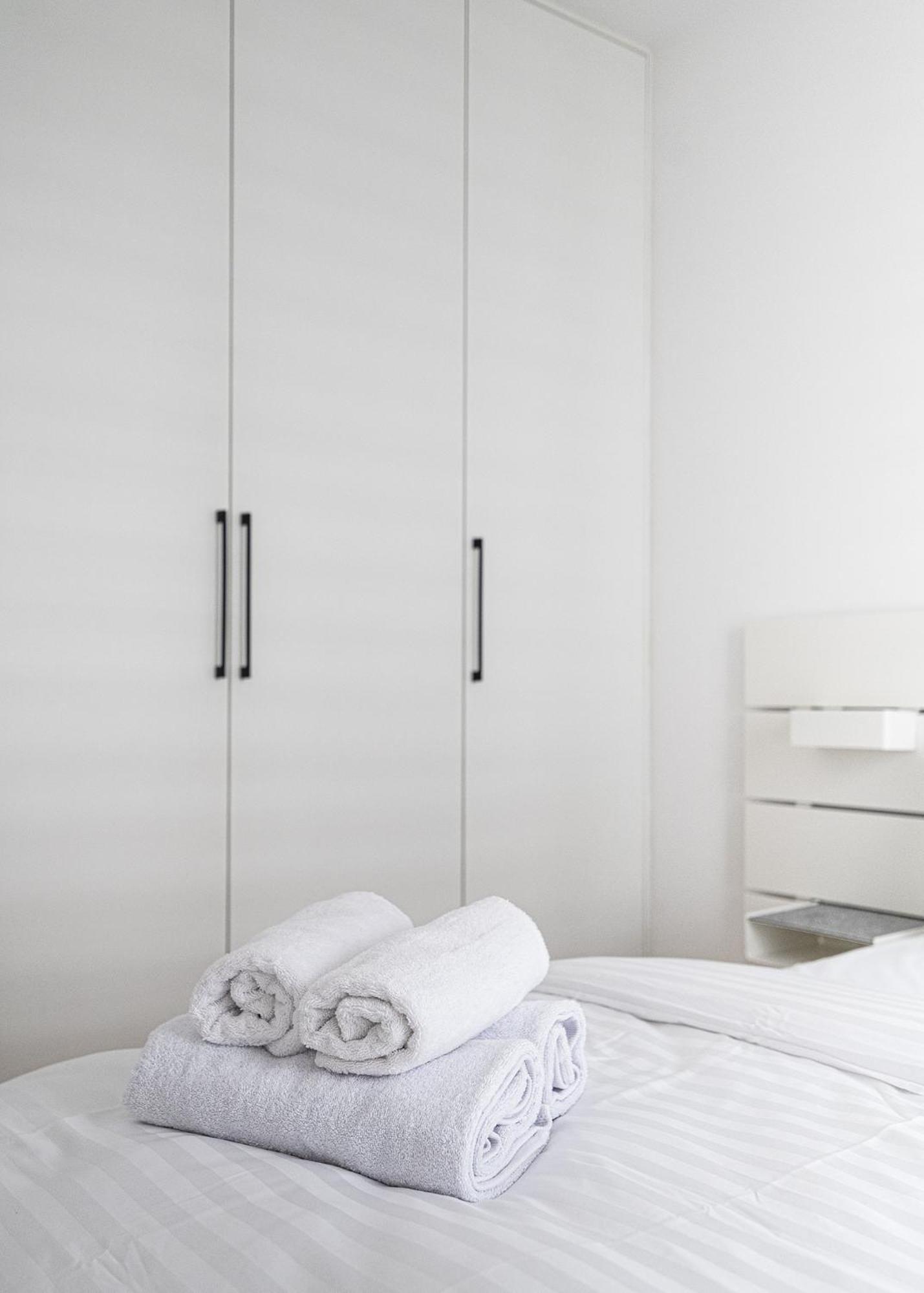 Rentplanet - Apartamenty Kasprzaka Varšava Exteriér fotografie