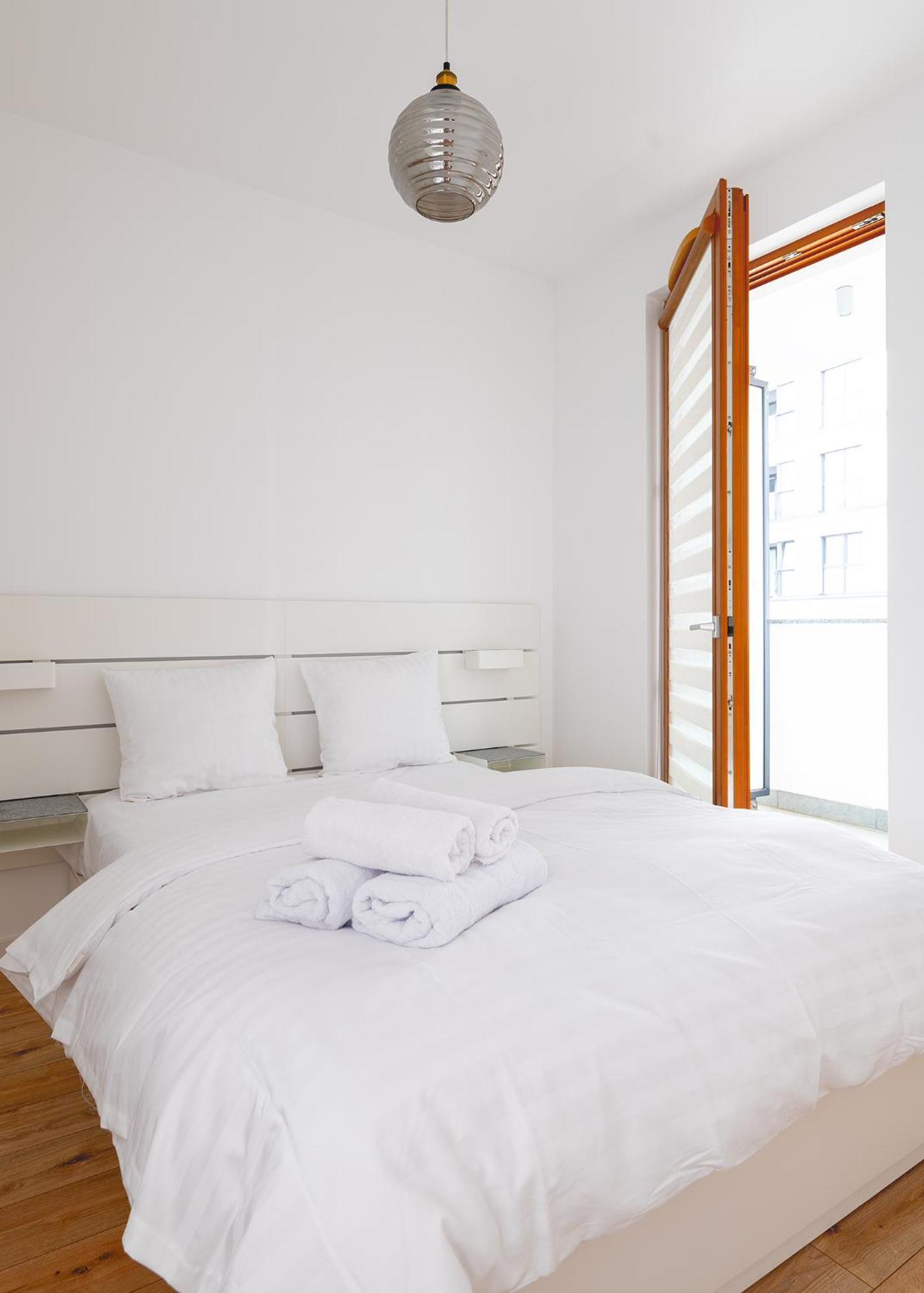 Rentplanet - Apartamenty Kasprzaka Varšava Exteriér fotografie